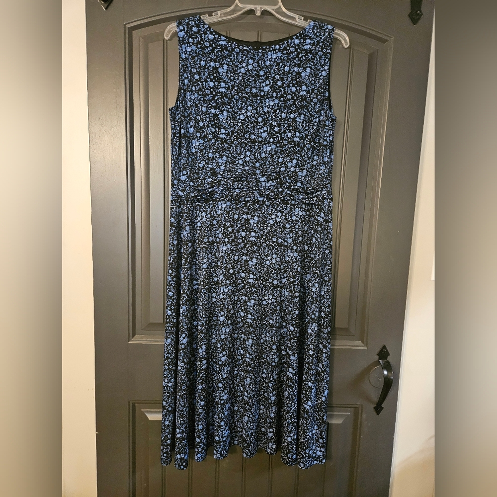 DRESS BARN Sleeveless Floral Dress